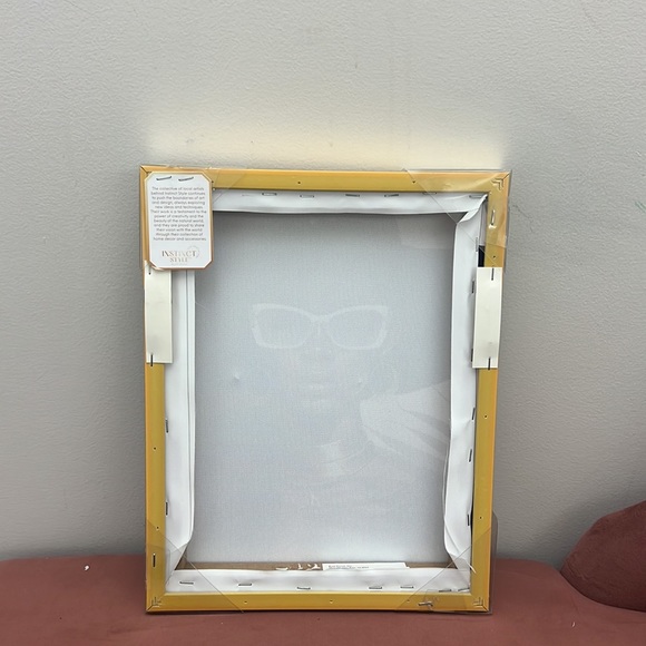 Hand Embellish portrait - Picture 3 of 3